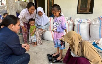 Lelang Amal MotoGP 2025 Salurkan Rp72 Juta, ITDC Genjot Pencegahan Stunting di Mandalika