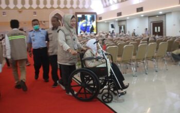 Update Haji: Jemaah Diduga Stroke, Keberangkatan Bisa Mundur