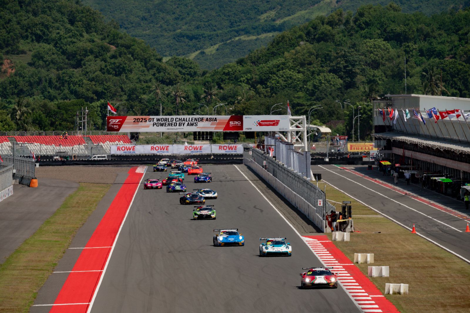 Sean Gelael Tantang Pembalap Dunia di Mandalika