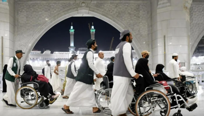 PPIH Tegas Larang Pungli Jasa Kursi Roda Jemaah Haji