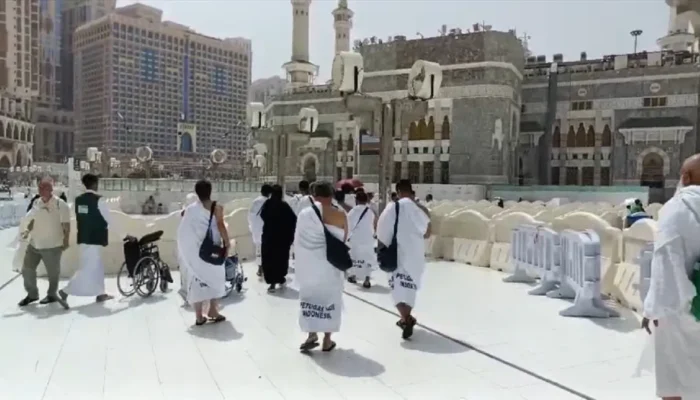 Jemaah Haji Diingatkan Hemat Tenaga, 146 Ribu Lebih Sudah Tiba di Arab Saudi