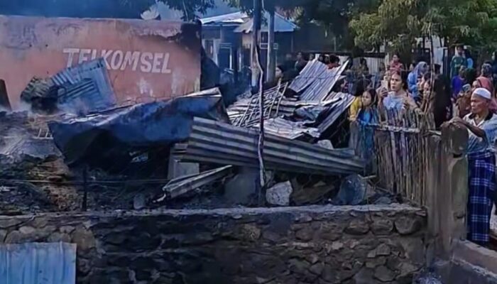 15 Rumah Terbakar Hebat di Bima Saat Warga Terlelap, Diduga Akibat Korsleting Listrik