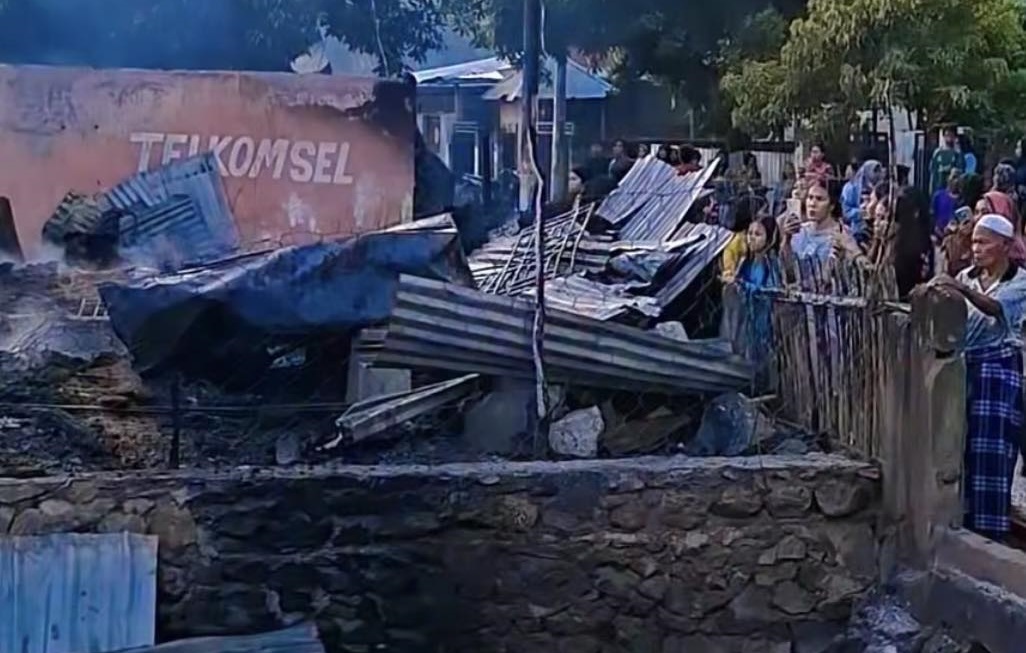 15 Rumah Terbakar Hebat di Bima Saat Warga Terlelap, Diduga Akibat Korsleting Listrik