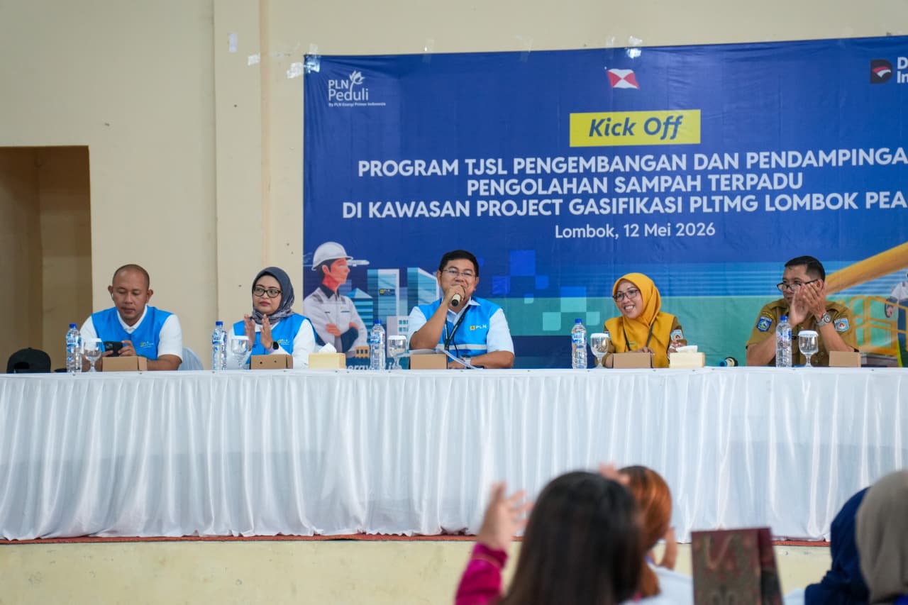 PLN EPI Sulap Sampah Pantai Mataram Jadi Bernilai Ekonomi