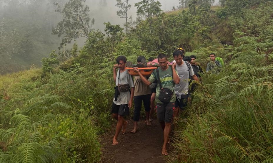 Pendaki Sukabumi Meninggal di Rinjani, Sempat Pingsan Usai Lepas Jas Hujan