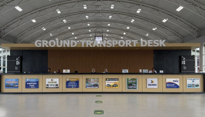 Tak Perlu Bingung Cari Kendaraan, Bandara Lombok Kini Punya Ground Transport Desk