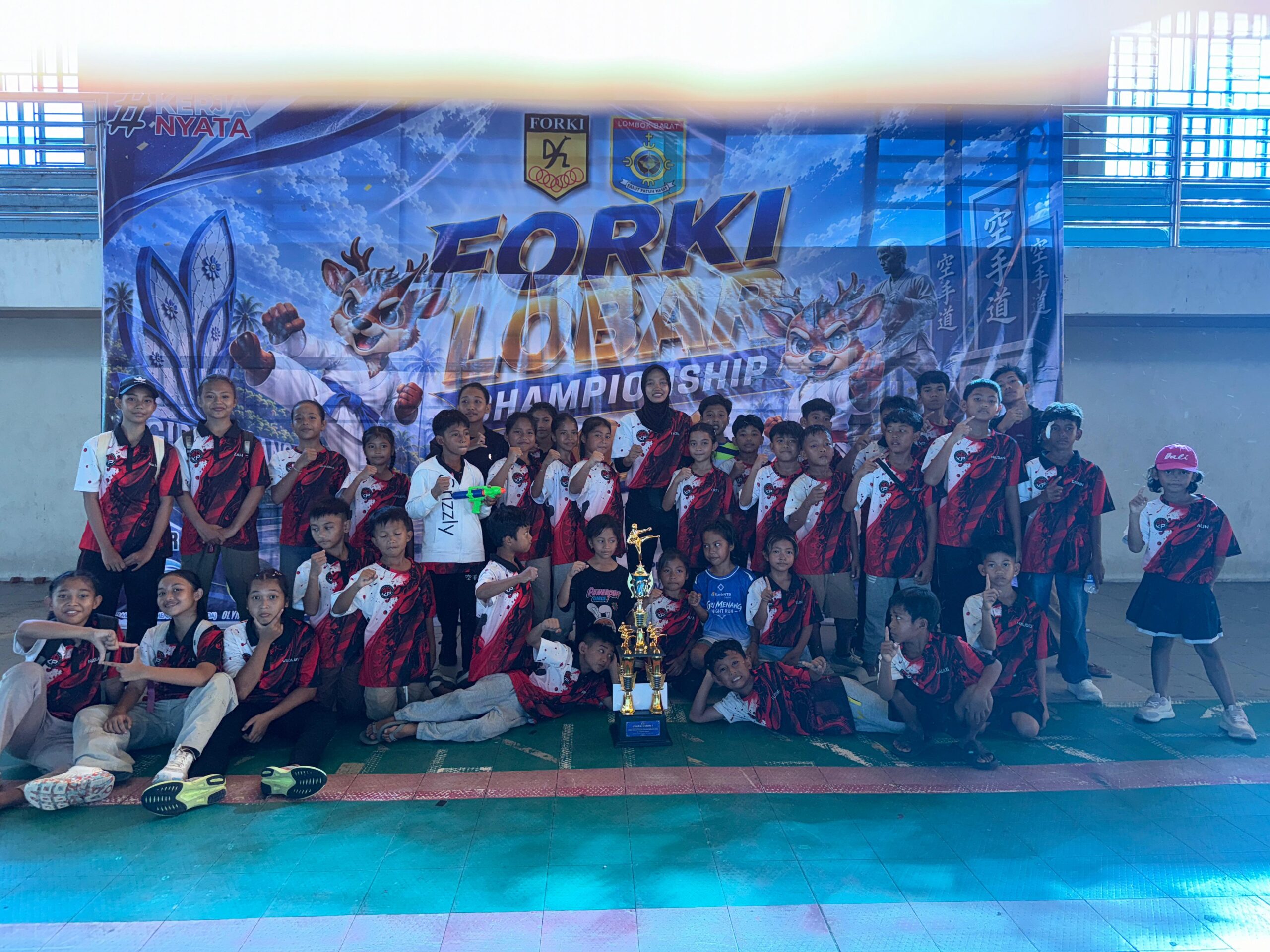 SDKP Juara Umum FORKI Lobar 2026