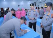 11 Ribu Polisi NTB Teken Pakta Antinarkoba, Disaksikan Istri dan Orang Tua