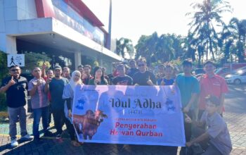 Astra Motor NTB Salurkan total 11 Ekor Kambing Kurban