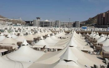 Kemenhaj Larang KBUH Pasang Atribut di Tenda Arafah-Mina