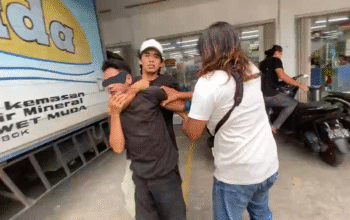 Diajak Ketemuan Cewek FB, Motornya Malah Hilang: 8 Pria Jadi Korban!
