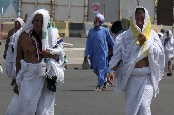 Jemaah Haji Diminta Kurangi Aktivitas, Suhu Mekah Tembus 42 Derajat