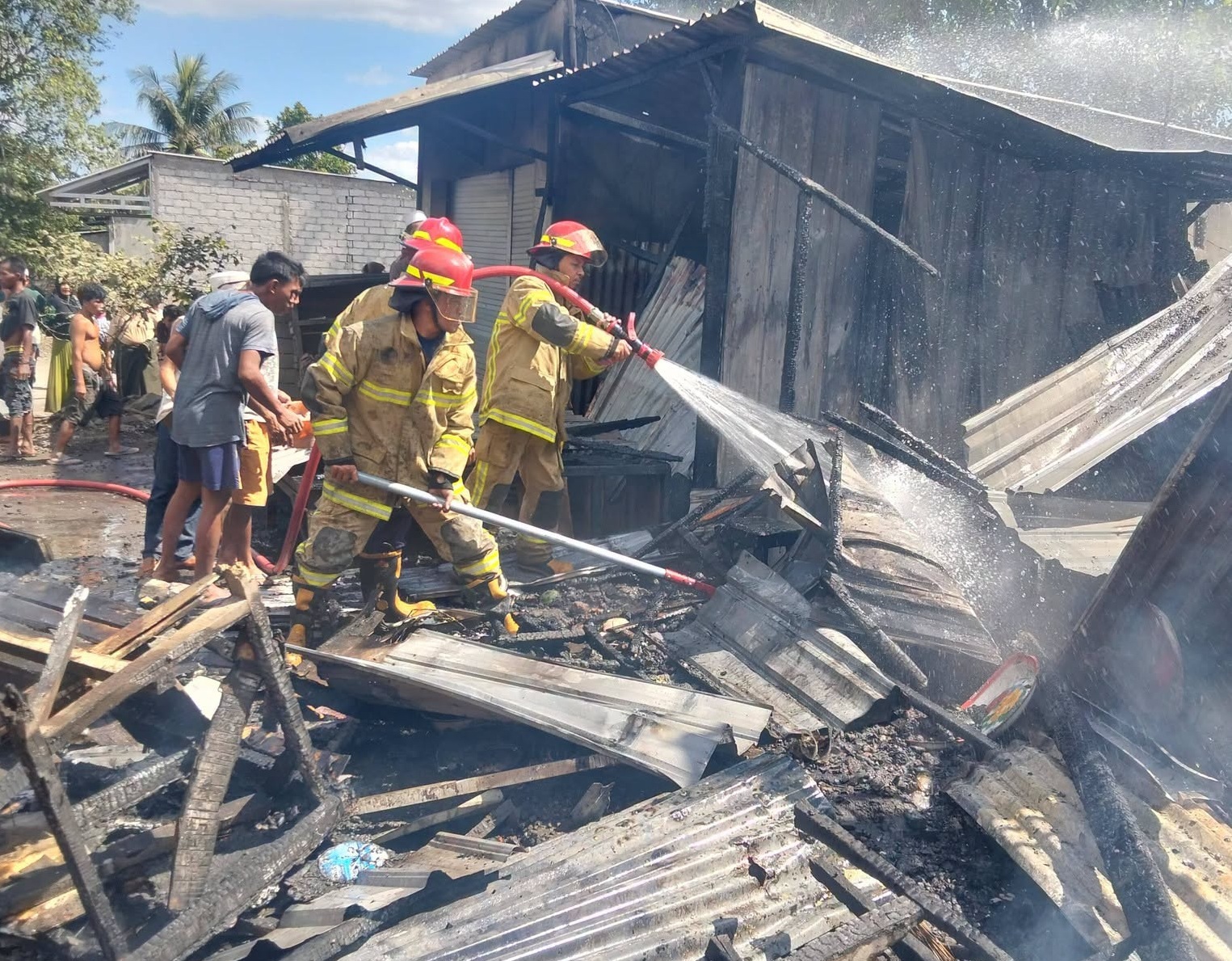 Warung di Telagawaru Ludes Terbakar, Diduga Kompor Gas Lupa Dimatikan