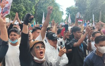 Dukungan Menggema! Ribuan Warga NTB Kawal Program Makan Bergizi Gratis Prabowo
