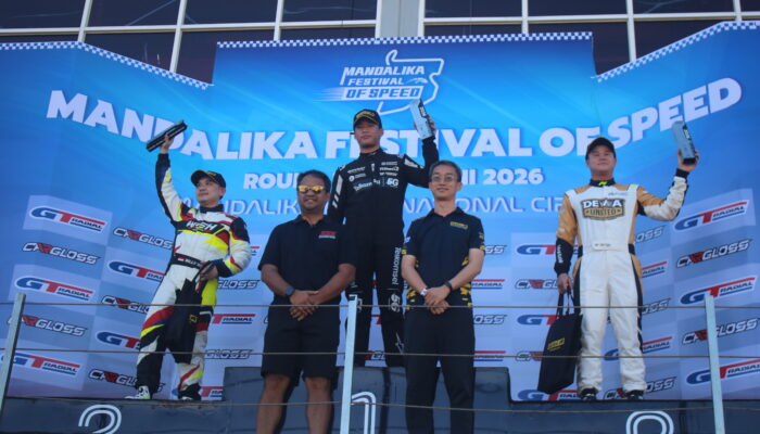 Nadeem Rustombi Juara Race 1 Superstar Sportcar Series di Mandalika