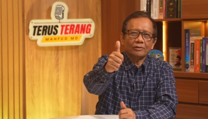 Mahfud MD Apresiasi Kejagung Tahan Pejabat BGN, Sebut Kritik MBG Terbukti Bukan Hoaks