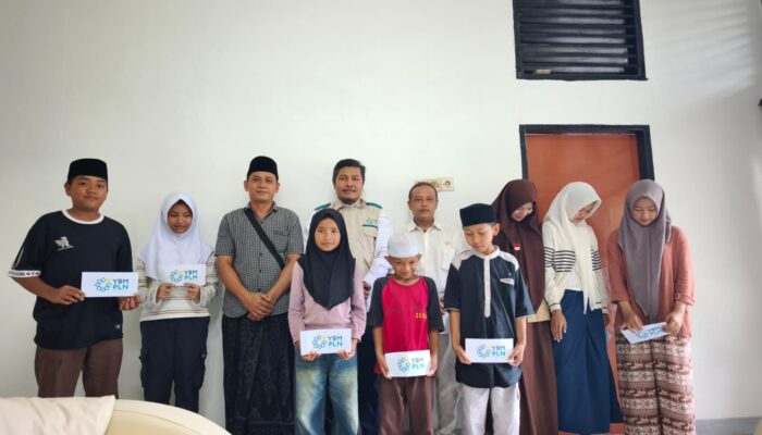 PLN Santuni 10 Anak Yatim di Batukliang Utara, Tebar Manfaat ZISWAF