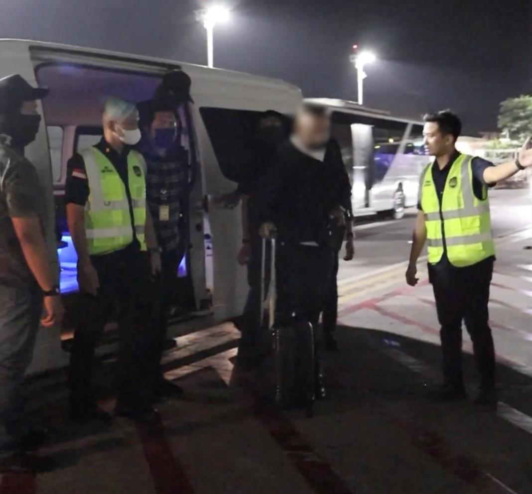 Buronan Interpol yang Diburu Dunia Tertangkap di Bali, Aksinya Berakhir di Toilet Jet Pribadi
