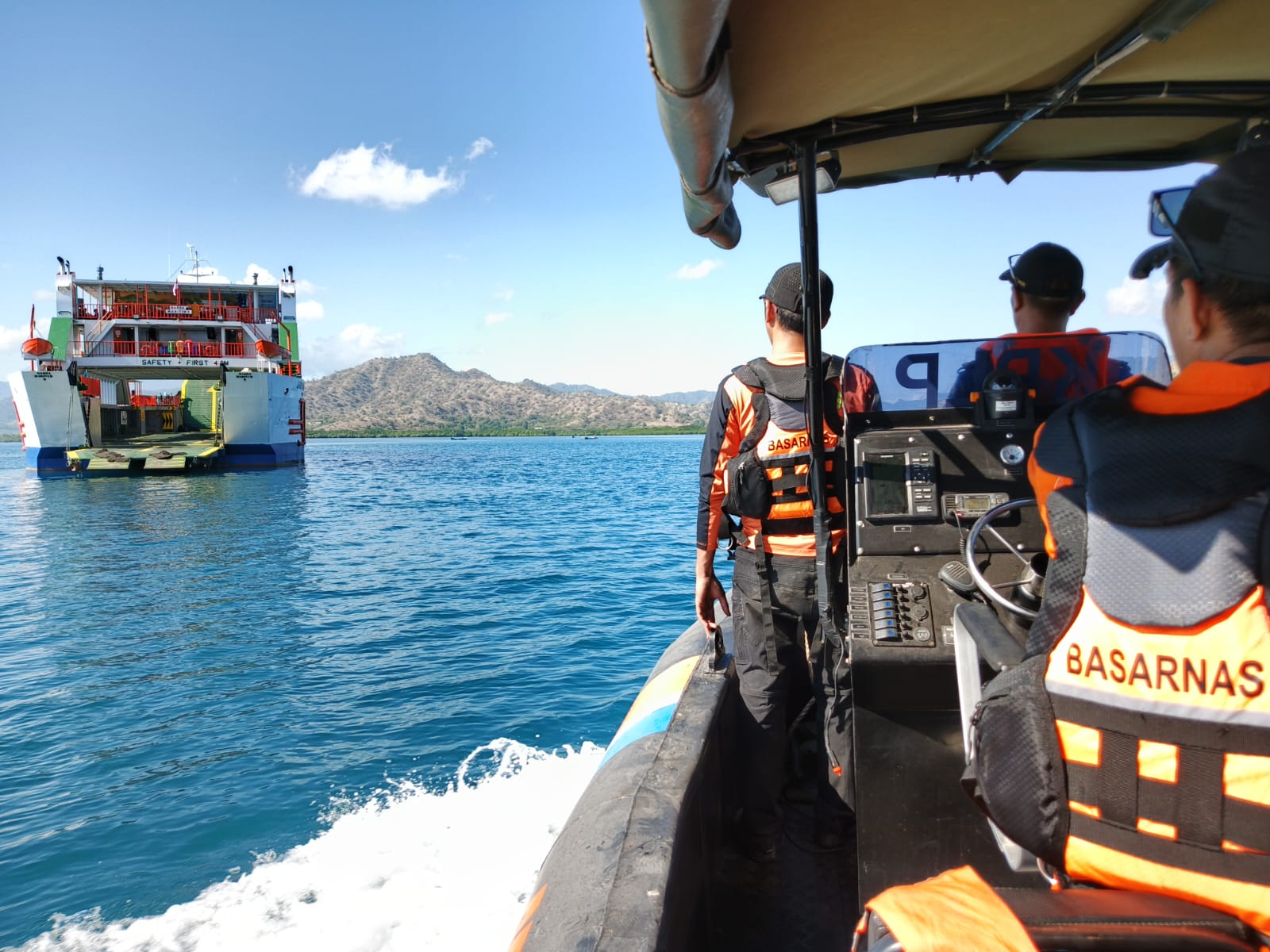 Penumpang KMP Lompat di Perairan Poto Tano, Tim SAR Sisir Pulau hingga Pelabuhan