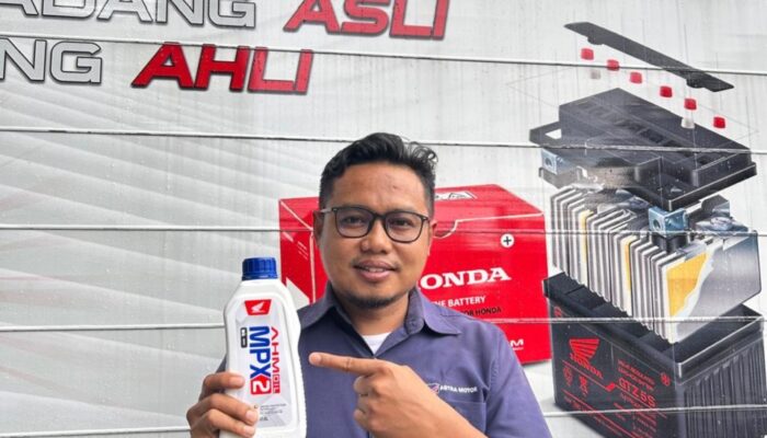 Pengguna Motor Wajib Tahu, Begini Cara Cek Oli AHM Asli