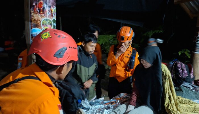 Pendaki Rinjani Cedera Berhasil Dievakuasi, Operasi SAR Ditutup Dini Hari