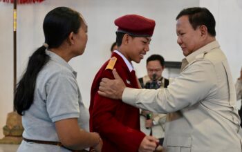 Prabowo Temui Siswa Sekolah Rakyat di Bali, Titip Pesan Putus Rantai Kemiskinan