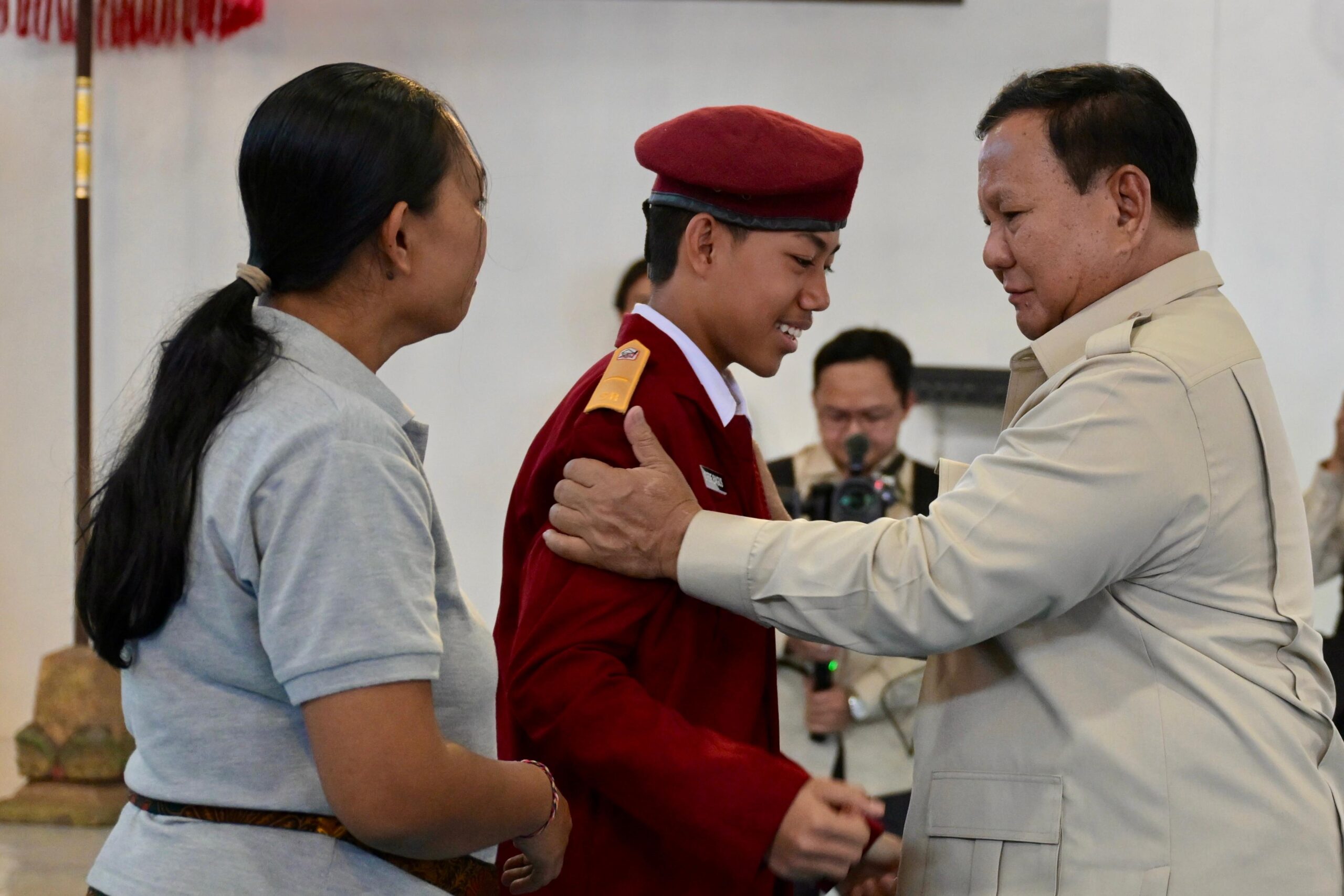 Prabowo Temui Siswa Sekolah Rakyat di Bali, Titip Pesan Putus Rantai Kemiskinan