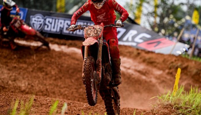 Raih Podium Perdana, Valrossi dan CRF250R Melesat di Kejurnas Motocross Bekasi