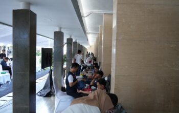 HUT BI ke-73, Bank Indonesia NTB Ajak Ribuan Mitra Berbagi Lewat Donor Darah dan Santunan Yatim