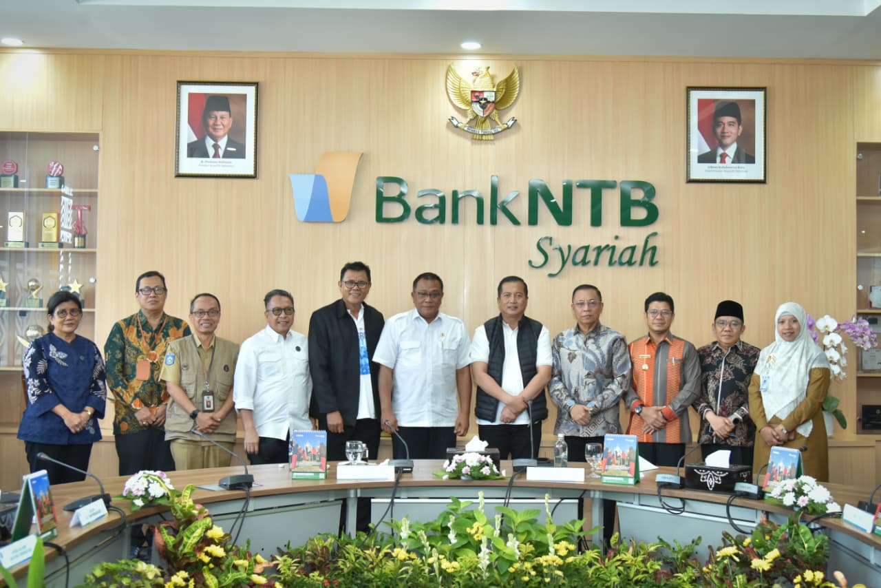 NTB Percepat Selamatkan Lingkungan, Pusat Turun Tangan Atasi Sampah dan Hutan Kritis
