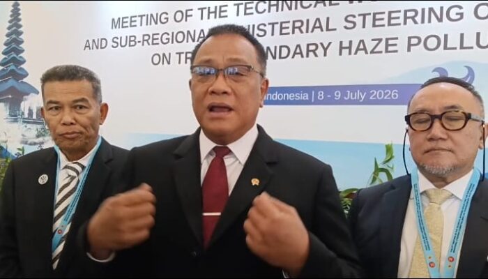 Jumhur Ancam Denda Ratusan Miliar untuk Pembakar Lahan