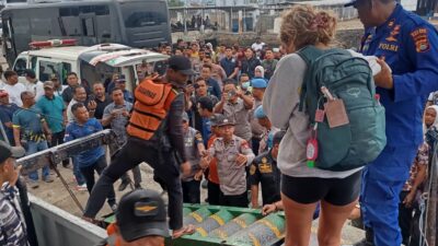 Kapal Armada Mulia Tenggelam, 45 Penumpang Selamat