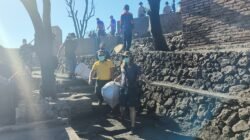 Wisatawan Jerman Terluka Saat Bersihkan Puing Kebakaran Sade