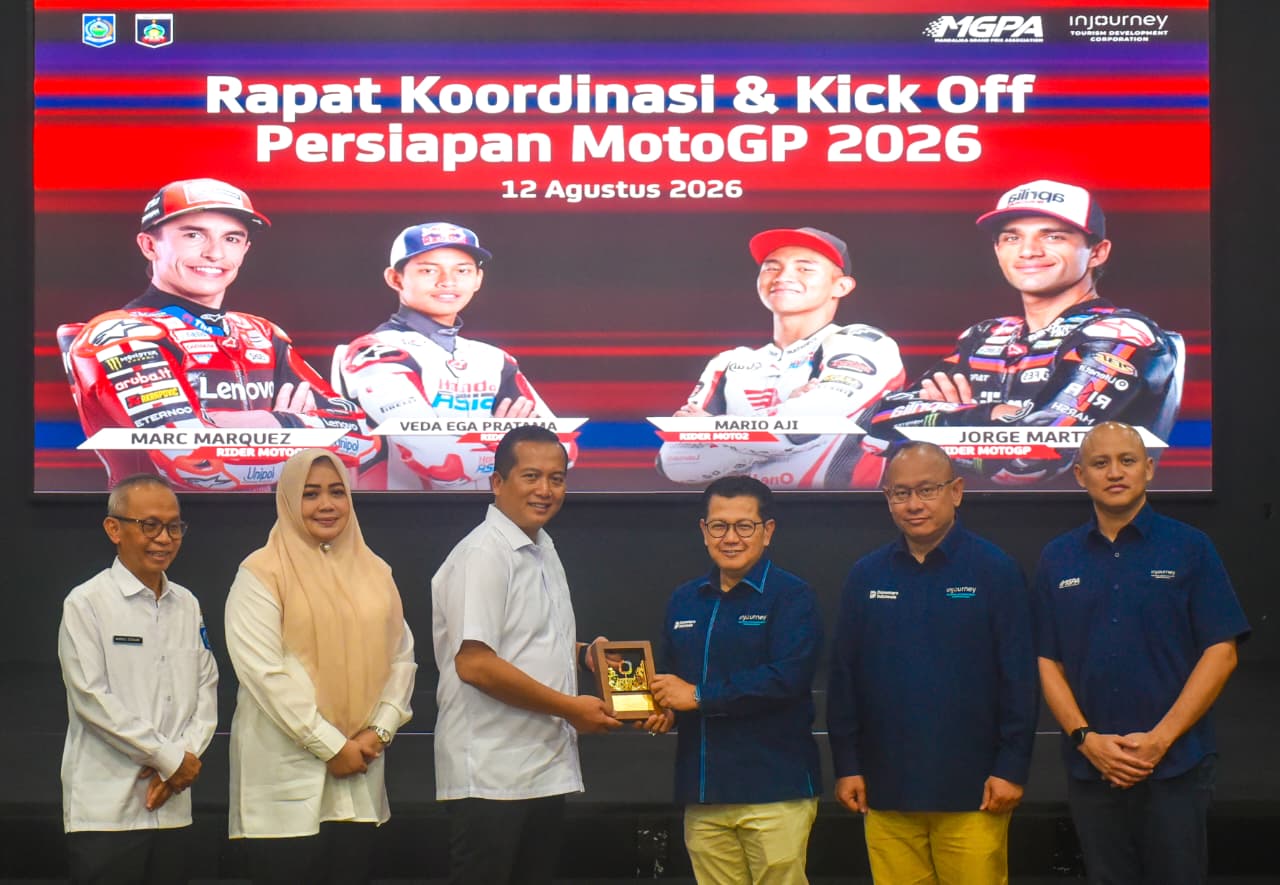 MotoGP Mandalika 2026 digelar 9–11 Oktober dengan target 145 ribu penonton. NTB mematangkan transportasi, akomodasi, keamanan hingga promosi pariwisata.