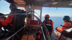 Tim SAR Perluas Pencarian Korban Kapal Terbakar di Selat Lombok