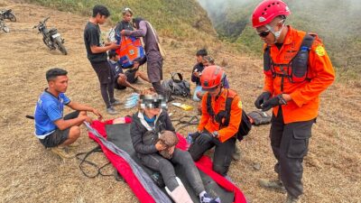 Wisatawan Prancis Cedera di Rinjani, Dievakuasi Tim SAR