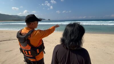 Hari Kelima, Empat Korban Kapal Terbakar di Selat Lombok Masih Dicari