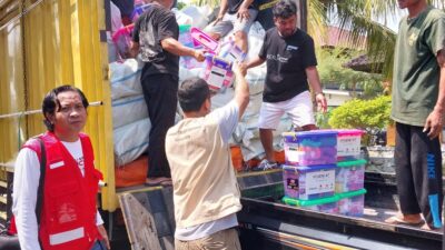 PMI NTB Kirim 300 Paket Bantuan untuk Korban Gempa Flores