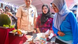 Ayam Dibagi Dua, Harapan untuk Anak-Anak NTB