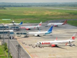 Erupsi Krakatau Berdampak ke BIZAM, 8 Penerbangan Batal