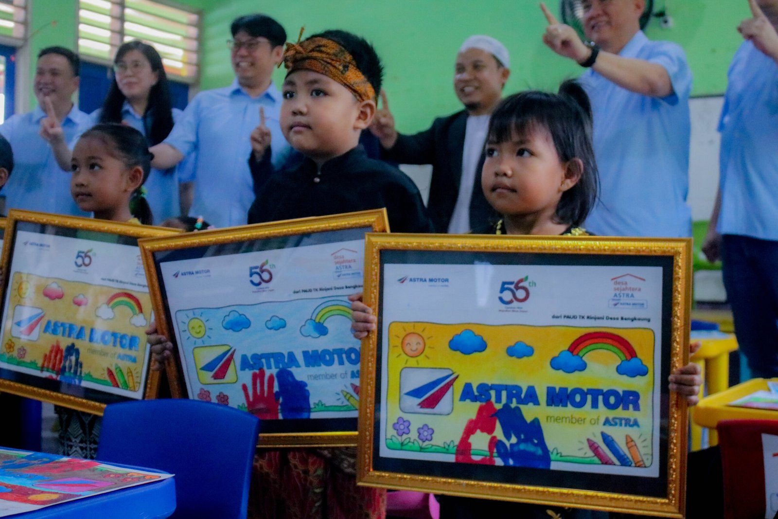 Astra Motor Bantu Air Bersih dan PAUD Bengkaung