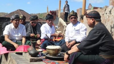 Nyemulak Jadi Awal Kebangkitan Kampung Adat Sade