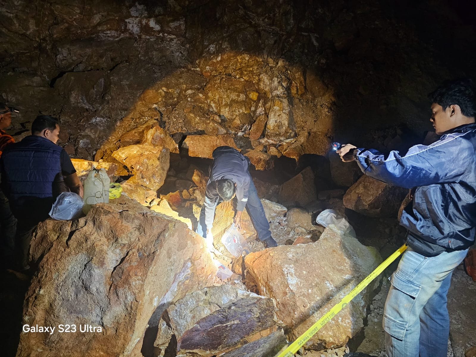 3 Penambang Tewas di Lantung Sumbawa, Polisi Olah TKP