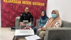 Kejari Mataram Terima Pengembalian Uang Pengganti Korupsi Dinas Sosial