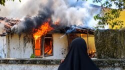 Eks Perumahan Guru SDN 2 Jembatan Kembar Terbakar, Kerugian Ditaksir Rp50 Juta