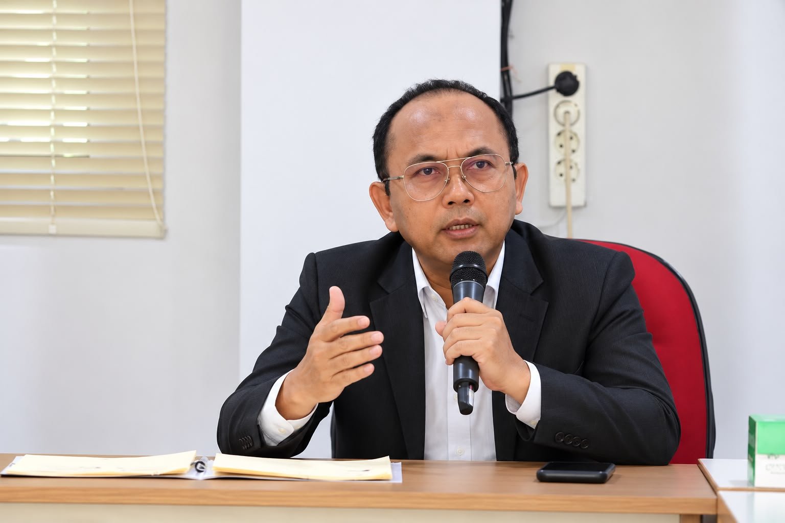 Kursi Komisaris Musyafirin Disorot, Pakar Hukum Bicara Aturan BUMD