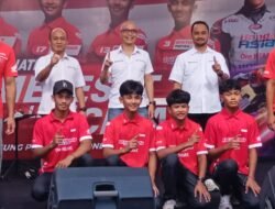 Mario-Veda Diserbu Fans Honda di Mataram
