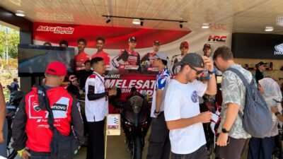 Booth Honda Diserbu Penonton MotoGP Mandalika 2026, Apparel HRC Laris
