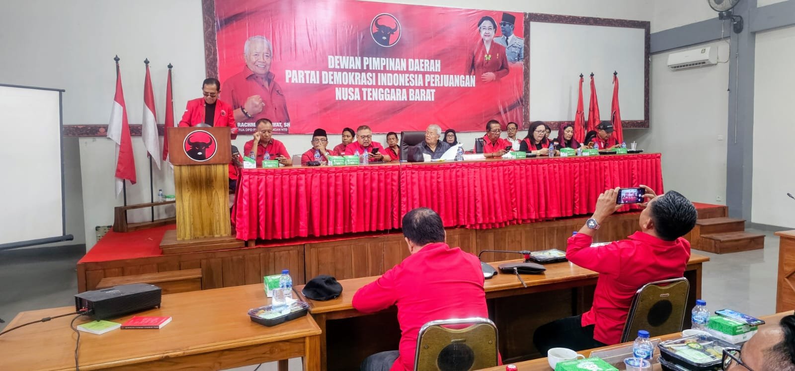 PDIP NTB Pecat Musyafirin, Polemik Komisaris Bank Jadi Sorotan