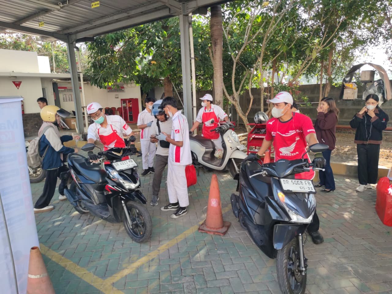 Astra Motor NTB Ingatkan 4 Kunci Aman Naik Motor